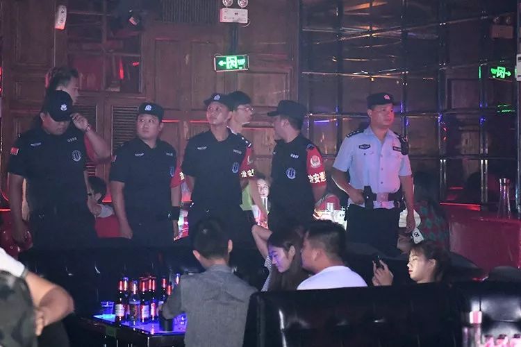 香港王中王资料大全与AR版动态词汇解释落实详解